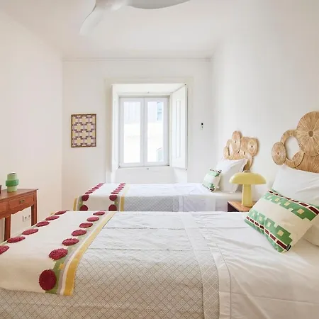 Autentica, Location, Ate 10 Pessoas Lisboa